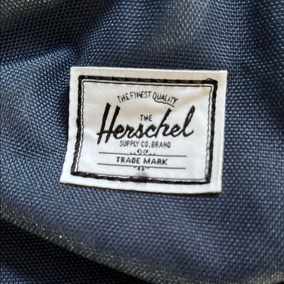 Herschel Supply Company Blue Bag with Classic Design and Durable Material - Picture 3 of 4